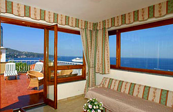 Corallo Sorrento room